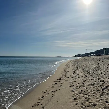 Casa Del Mar Apartment