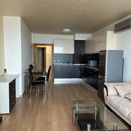 Casa Del Mar Apartment