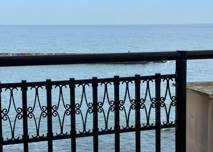 Casa Del Mar Apartment Saints Constantine and Helena